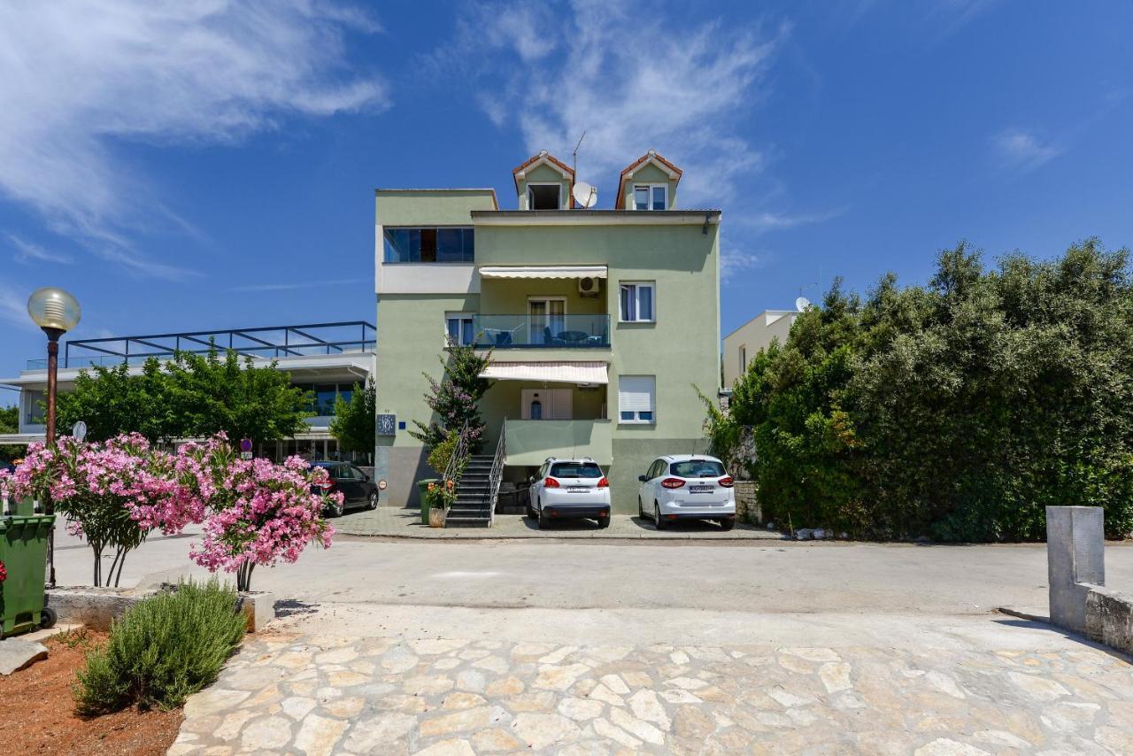 Apartament Olive Maris Petrčane Zewnętrze zdjęcie