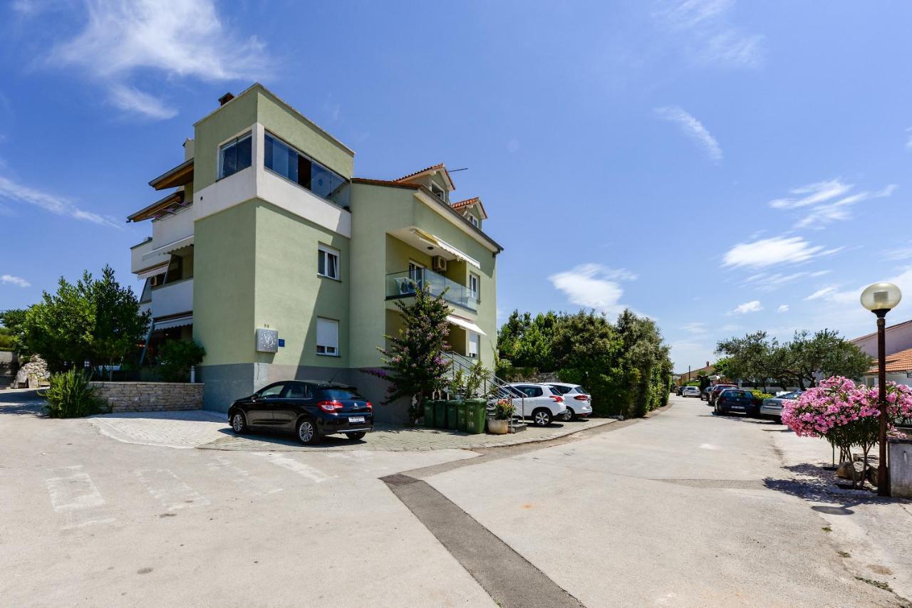 Apartament Olive Maris Petrčane Zewnętrze zdjęcie